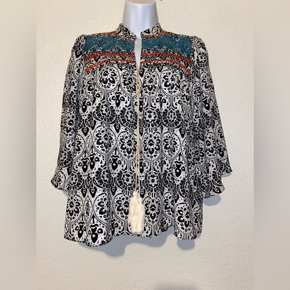 THML‎ Boho Peasant Embroidered Floral Print Oversized peasant top size Small
